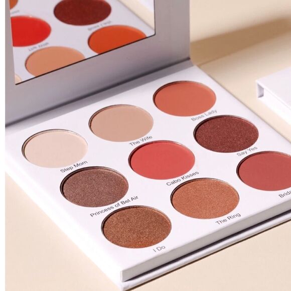 GIVE THEM LALA BEAUTY 9 Eyeshadow Palette in The Grown Woman. Full Size. NEW - Picture 1 of 10